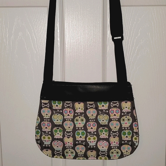 BOLSA Bonita by Liz Potter Sugar Skulls Crossbody Purses - Picture 6 of 6